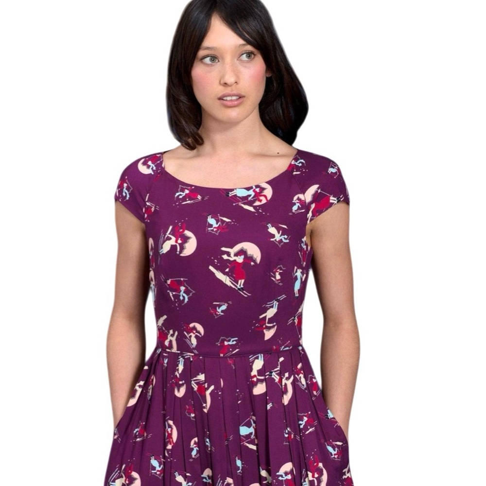 EMILY and FIN Retro Vintage Skier Print Purple Dress Novelty Athleisure 50's 60'